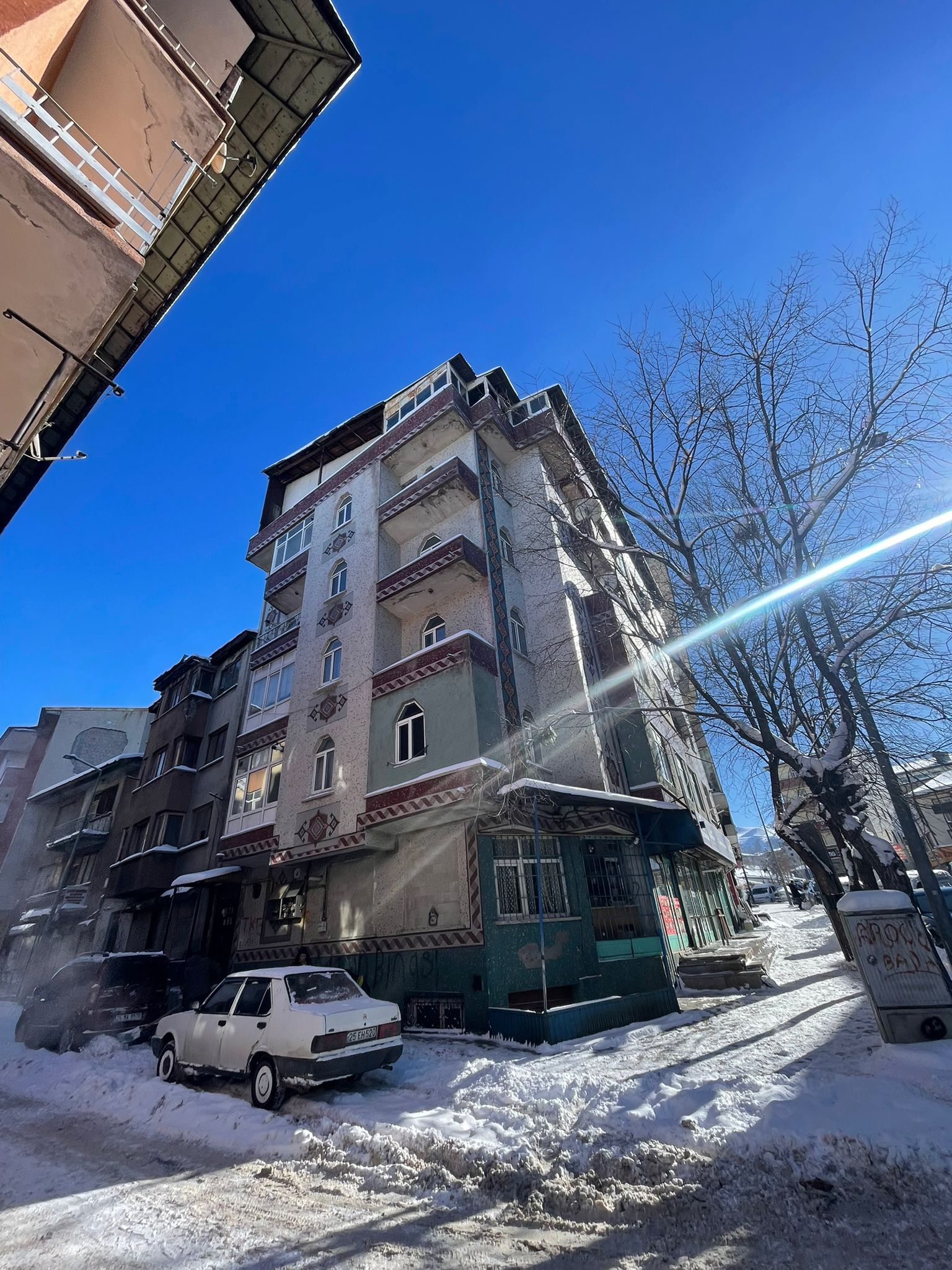 KAZIMKARABKİR'DE SATILIK DAİRE